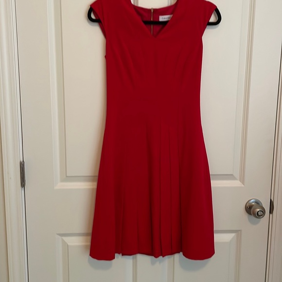calvin klein red pleated dress Calvin Klein Red Pleated Dress, Size 10